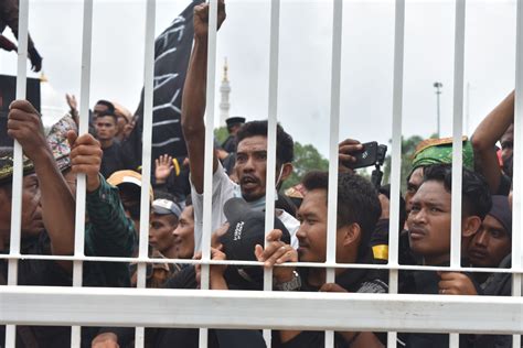 batam riot 2023|Protests in Indonesia as thousands face eviction for Rempang .